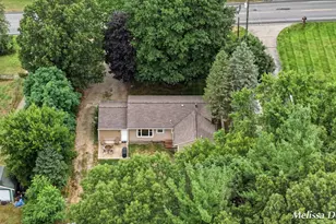 2014 3 Mile Rd NE, Grand Rapids, MI 49505 - Photo 4