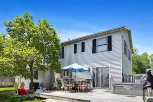 4015 Silver Oaks Dr, Saint Joseph, MI 49085 - Photo 2