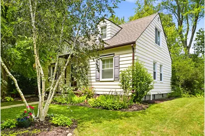 2104 Arborview Boulevard, Ann Arbor, MI 48103 - Photo 2