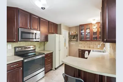 2104 Arborview Boulevard, Ann Arbor, MI 48103 - Photo 6