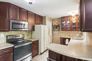 2104 Arborview Blvd, Ann Arbor, MI 48103 - Photo 6