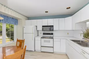 2736 Mulford Dr SE, Grand Rapids, MI 49546 - Photo 6