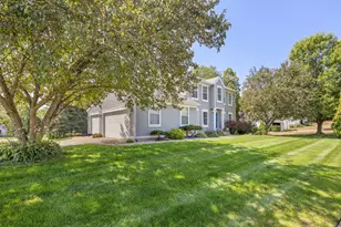 900 Scott Woods Dr NE, Comstock Park, MI 49321 - Photo 2