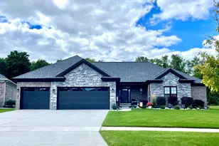 20077 Dovetail Dr, Trenton, MI 48183 - Photo 4