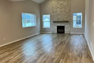 20077 Dovetail Dr, Trenton, MI 48183 - Photo 14