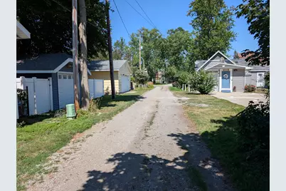 1303 Lakeshore Drive, Muskegon, MI 49441 - Photo 10