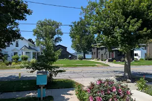 1303 Lakeshore Dr, Muskegon, MI 49441 - Photo 2