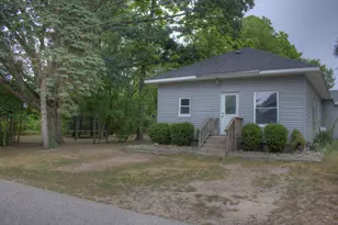 8783 2nd St, Vestaburg, MI 48891 - Photo 1