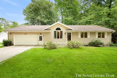 18362 168th Avenue, Spring Lake, MI 49456 - Photo 2