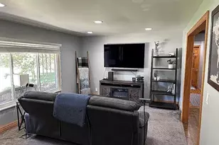 38894 Winkler St, Harrison Township, MI 48045 - Photo 12