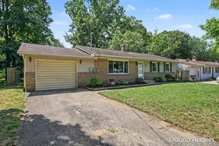1296 Katrina Dr SE, Grand Rapids, MI 49508 - Photo 2