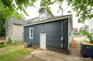 1749 Jefferson Ave SE, Grand Rapids, MI 49507 - Photo 38