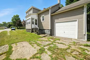 332 W Upton Ave, Reed City, MI 49677 - Photo 2