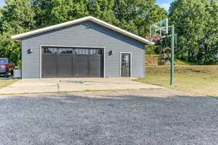 10390 Lovers Ln NW, Grand Rapids, MI 49534 - Photo 22