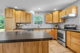 10390 Lovers Ln NW, Grand Rapids, MI 49534 - Photo 6