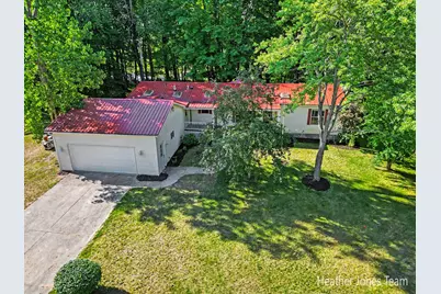9274 Karen Drive, Crystal, MI 48818 - Photo 2