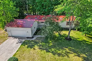 9274 Karen Dr, Crystal, MI 48818 - Photo 2