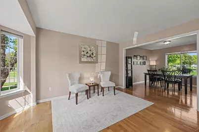 913 Darwin Drive, Chelsea, MI 48118 - Photo 12