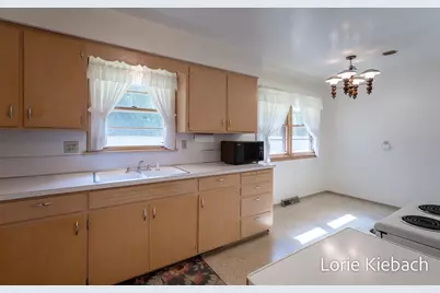 18452 168th Avenue, Spring Lake, MI 49456 - Photo 10