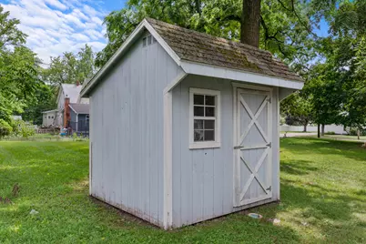 228 E Bacon Street, Hillsdale, MI 49242 - Photo 36