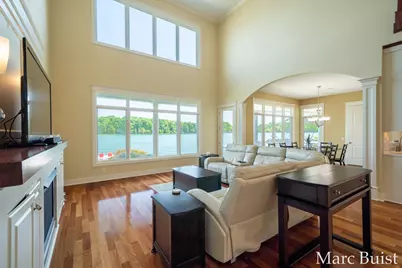 421 N Lake Drive, Caledonia, MI 49316 - Photo 10
