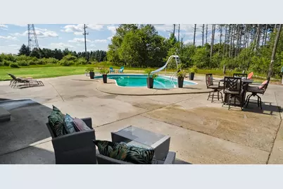 4500 W W Howard City-Edmore, Six Lakes, MI 48886 - Photo 50