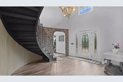 4500 W W Howard City-Edmore, Six Lakes, MI 48886 - Photo 14