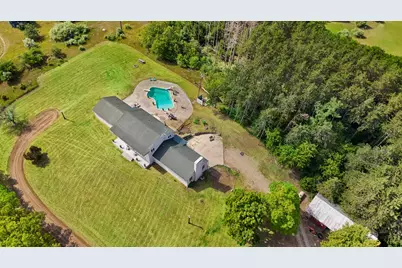 4500 W W Howard City-Edmore, Six Lakes, MI 48886 - Photo 58