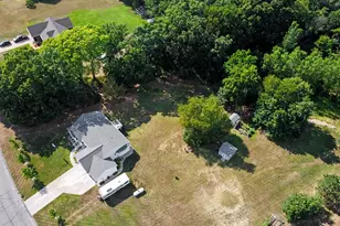 2759 Wildflower Dr, Middleville, MI 49333 - Photo 4