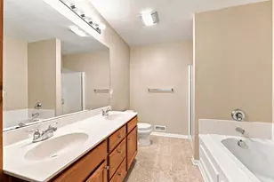 1364 Tanager Ln, Kalamazoo, MI 49009 - Photo 10