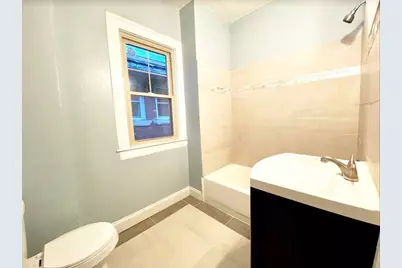 1721 Atkinson Street #Upper, Detroit, MI 48206 - Photo 4