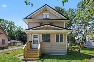 113 E Robinson St, Jackson, MI 49203 - Photo 1