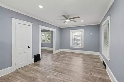 113 E Robinson Street, Jackson, MI 49203 - Photo 8