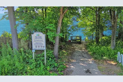 8716 W East Road, Lakeside, MI 49116 - Photo 10