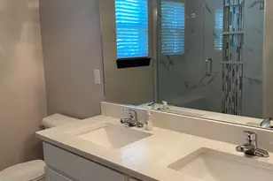 9915 Wayne Rd, Livonia, MI 48150 - Photo 22