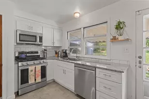 851 Mt Pleasant Ave, Ann Arbor, MI 48103 - Photo 12