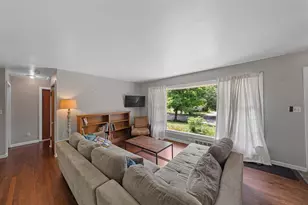 851 Mt Pleasant Ave, Ann Arbor, MI 48103 - Photo 8