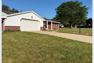 450 College Park Drive, Adrian, MI 49221 - Photo 2