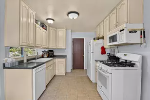 5825 Huntington Ave, Ypsilanti, MI 48197 - Photo 20