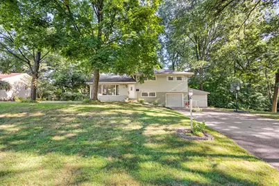 341 Country Club Terrace, Battle Creek, MI 49015 - Photo 2