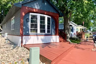2860 N Tamarac Dr, Ludington, MI 49431 - Photo 8