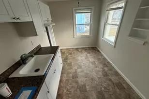22765 Rosalind Ave, Eastpointe, MI 48021 - Photo 12