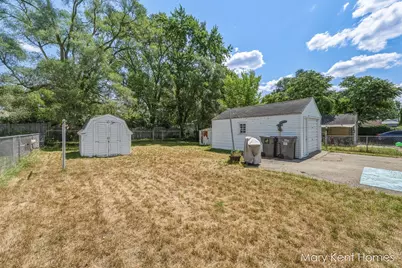 3216 SW Hillcroft Avenue SW, Wyoming, MI 49548 - Photo 32