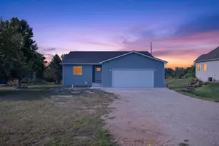 14869 Hilltop Dr, Cement City, MI 49233 - Photo 42