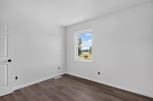 14869 Hilltop Dr, Cement City, MI 49233 - Photo 16