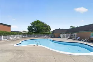 1942 Axtell Dr, Troy, MI 48084 - Photo 20