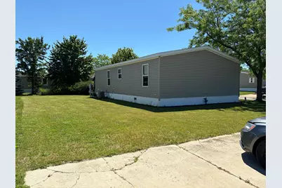 360 E Tuttle Road #212, Ionia, MI 48846 - Photo 4