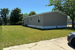 360 E Tuttle Rd, Ionia, MI 48846 - Photo 4
