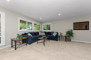 3446 Charing Cross Rd, Ann Arbor, MI 48108 - Photo 10