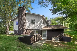 1044 Edenhill Rd, Beulah, MI 49617 - Photo 6